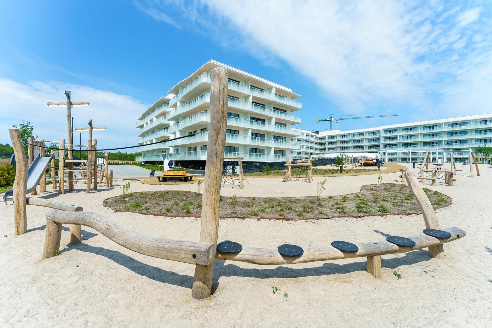 Apartamenty Lighthouse - Polanki Aqua - Blue Kolobrzeg Bagian luar foto