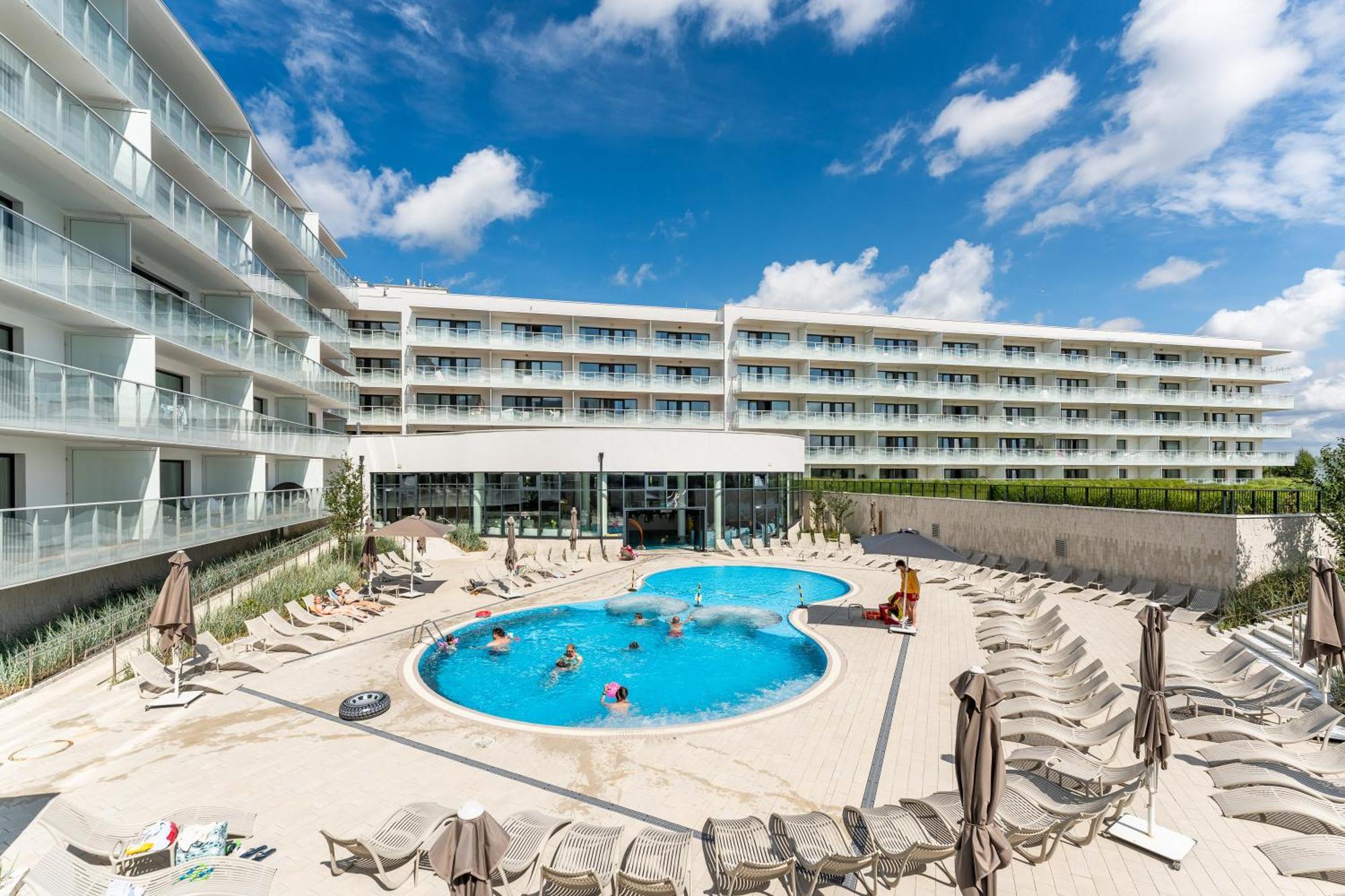 Apartamenty Lighthouse - Polanki Aqua - Blue Kolobrzeg Bagian luar foto